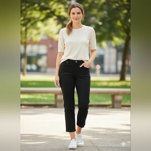 Sleek Black Ankle Jeans for Women